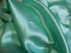 Menta 100% hernyselyem szatn